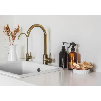 brass kitchen faucet-2618656-67727.webp
